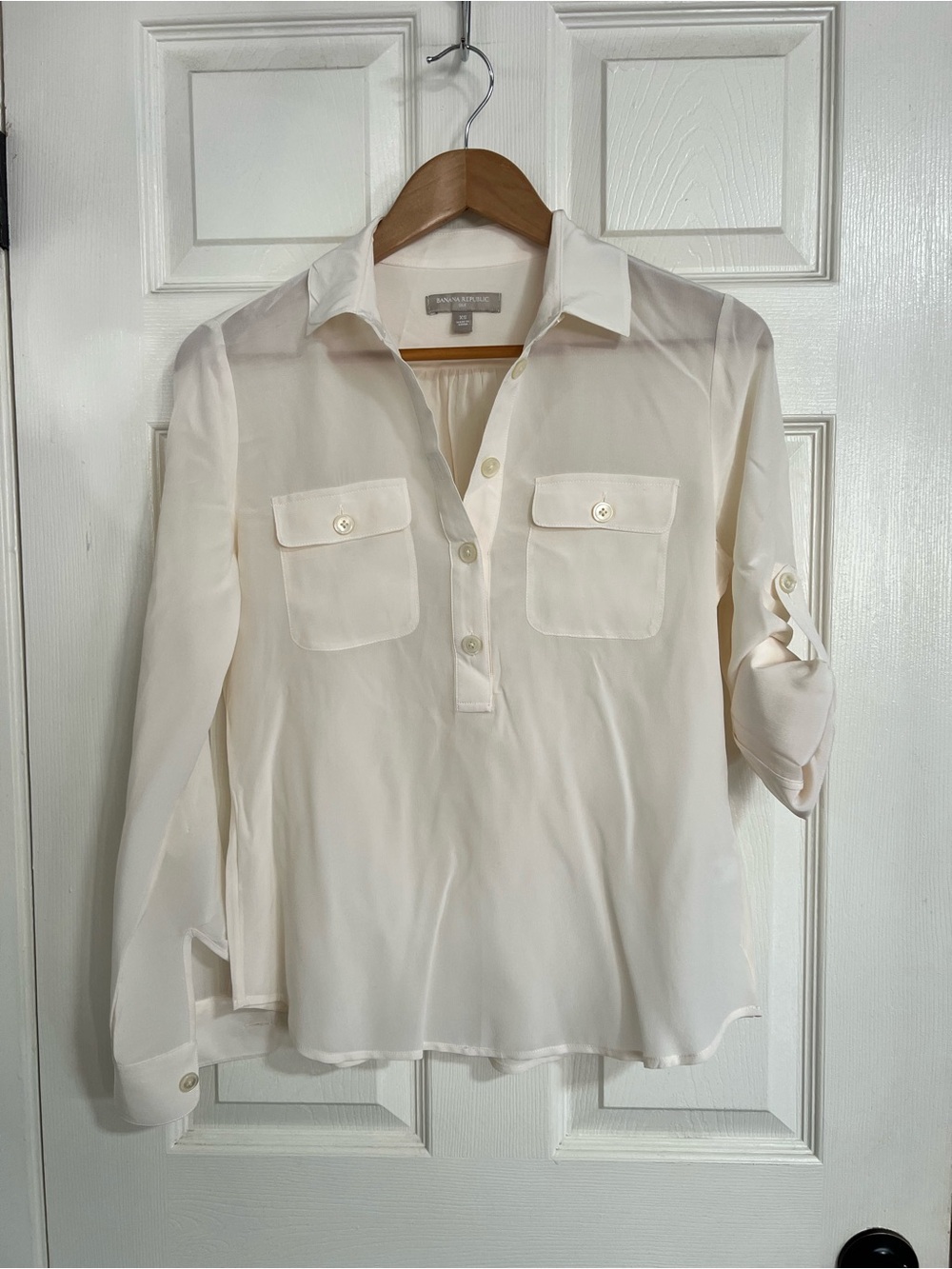 100% Silk Banana Republic Cream Button-Front Utility Blouse